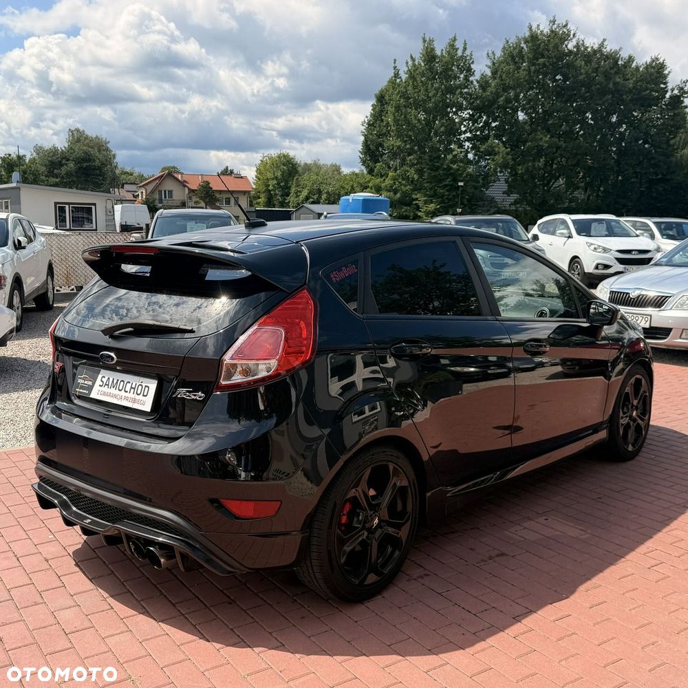 Ford Fiesta - 6