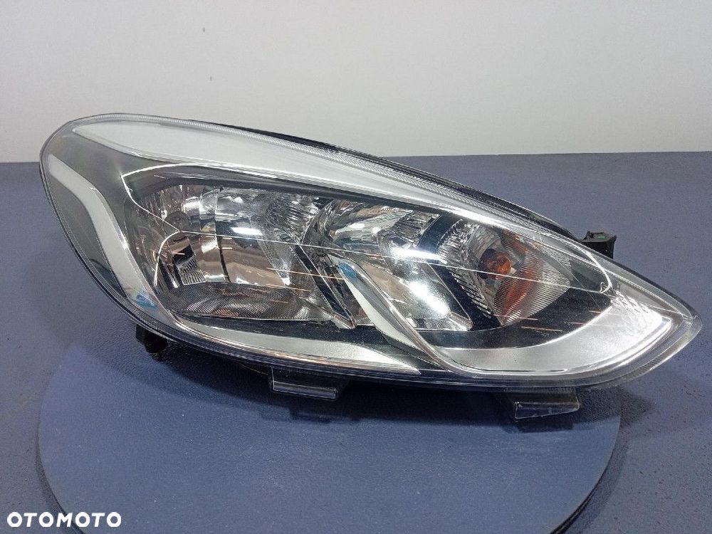 FORD FIESTA MK8 17- REFLEKTOR PRAWY PRZÓD LAMPA H1BB-13W029-AD - 1