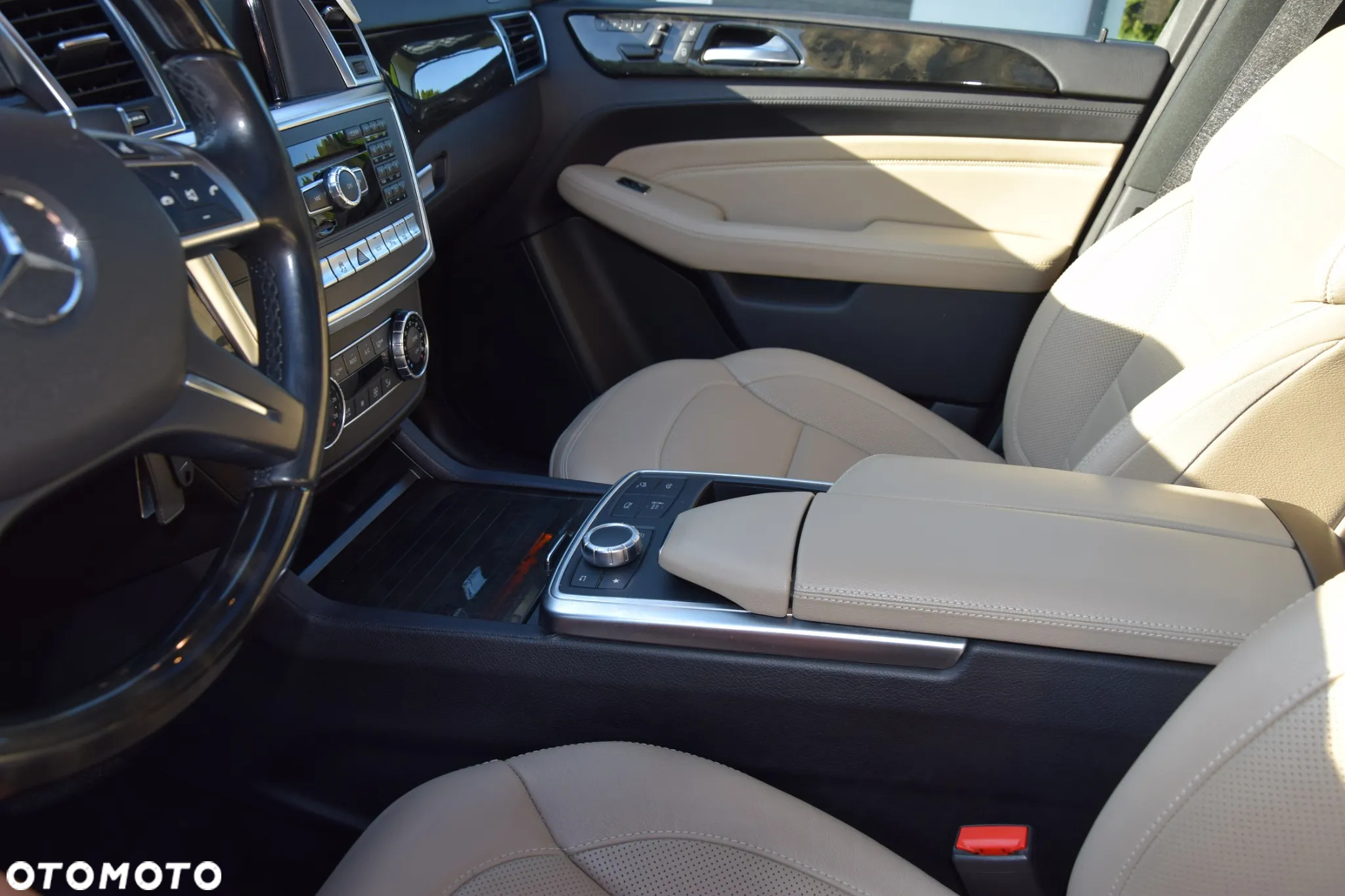 Mercedes-Benz ML 350 BlueTec 4-Matic - 14