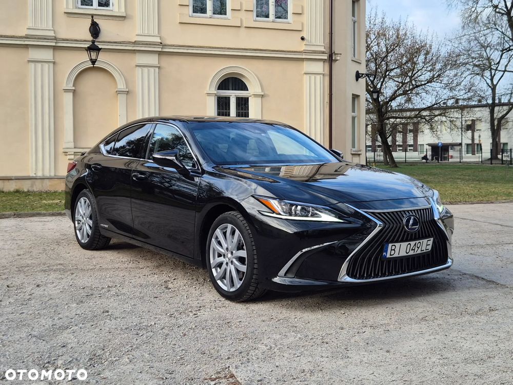 Lexus ES 300h Executive Line - 28