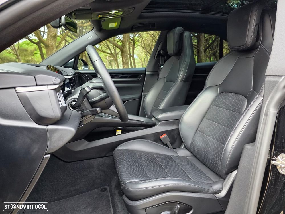 Porsche Macan Electric 4 - 9