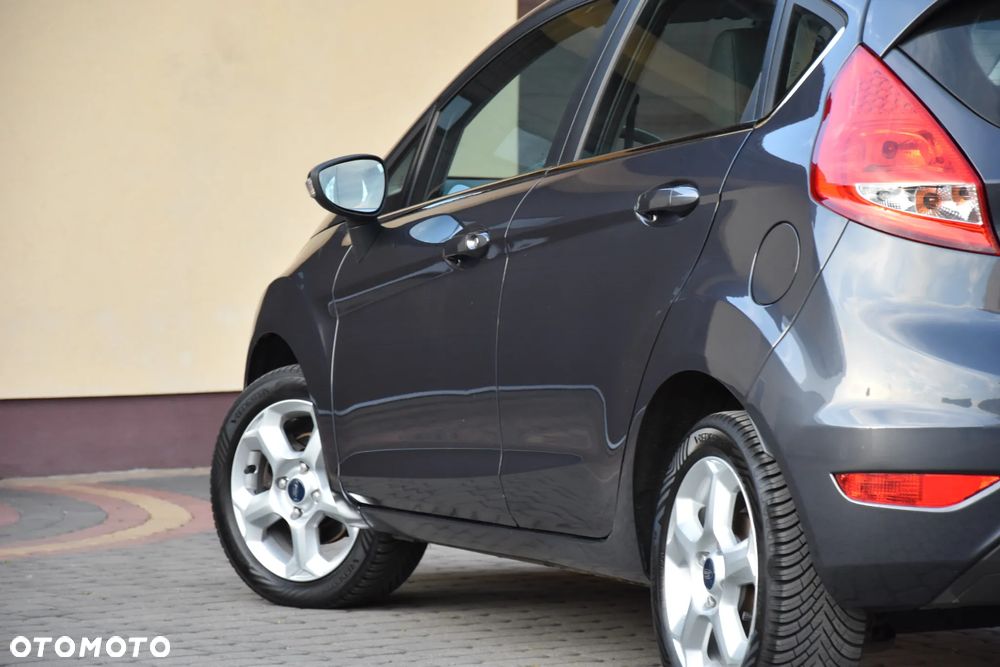 Ford Fiesta 1.25 Titanium EU5 - 10