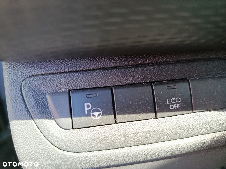 Peugeot 208 PureTech 110 Stop & Start Tech Edition - 17