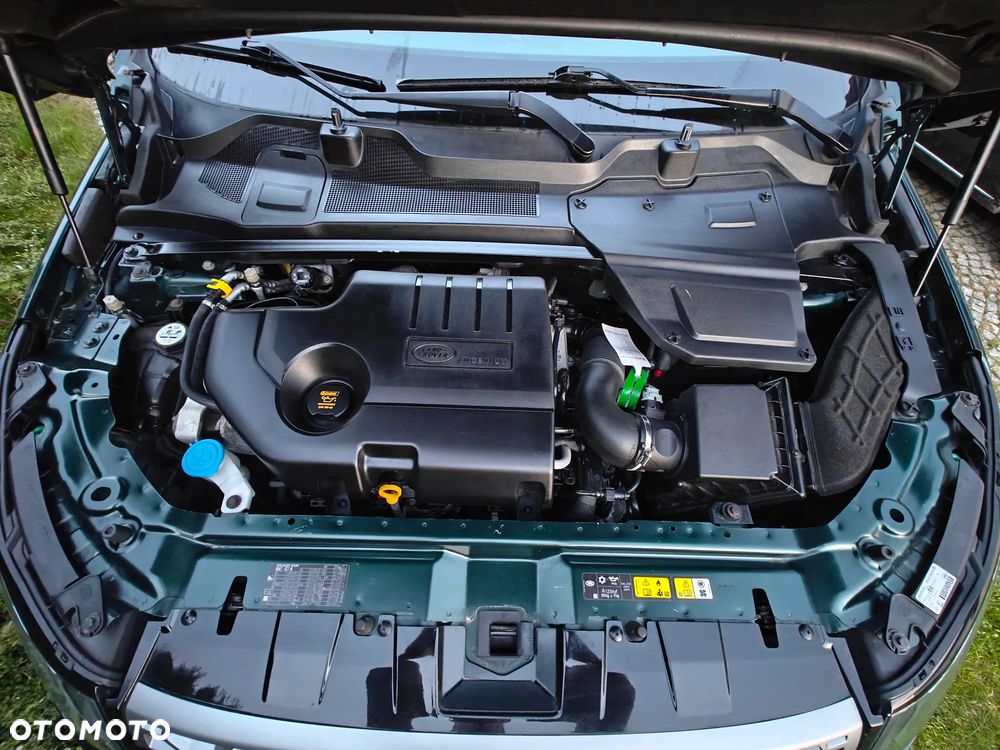 Land Rover Discovery Sport - 26