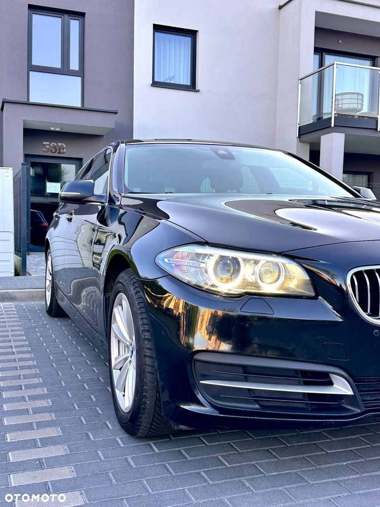 BMW Seria 5 525d xDrive Sport-Aut - 7
