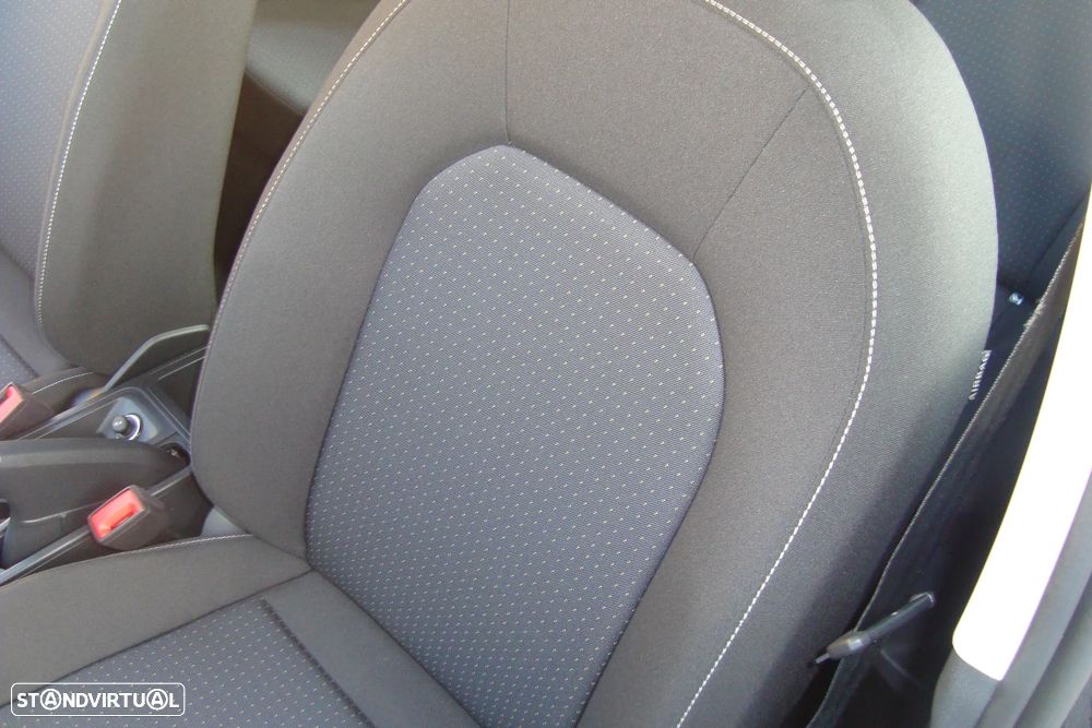 SEAT Arona 1.0 TSI Style DSG - 35