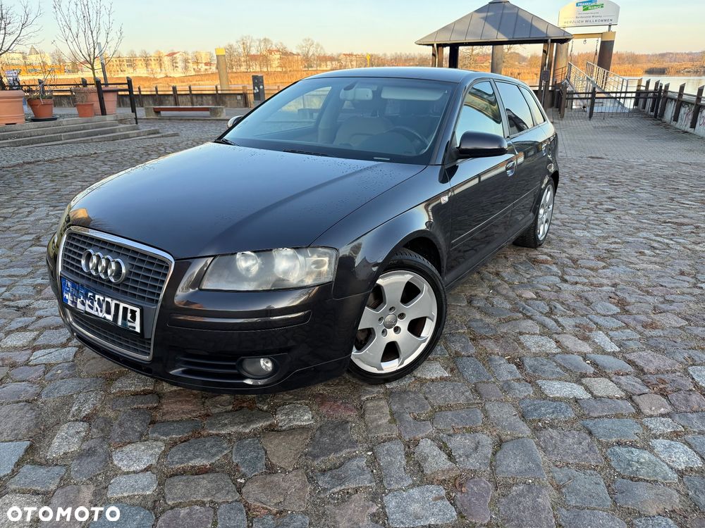 Audi A3 Sportback - 1