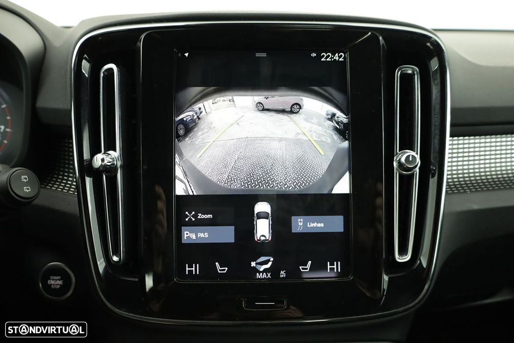 Volvo XC 40 1.5 T2 Plus Dark Auto - 12