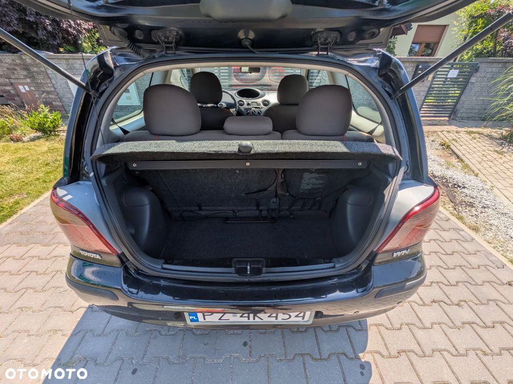 Toyota Yaris 1.3 Sol - 12