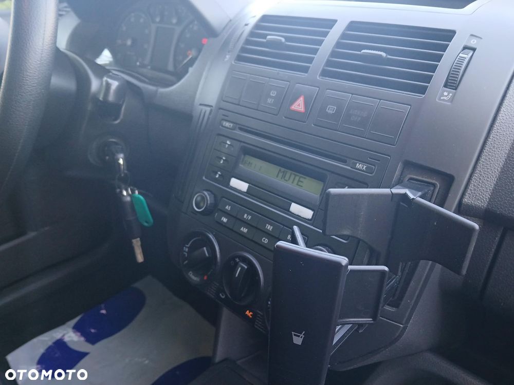 Volkswagen Polo - 21