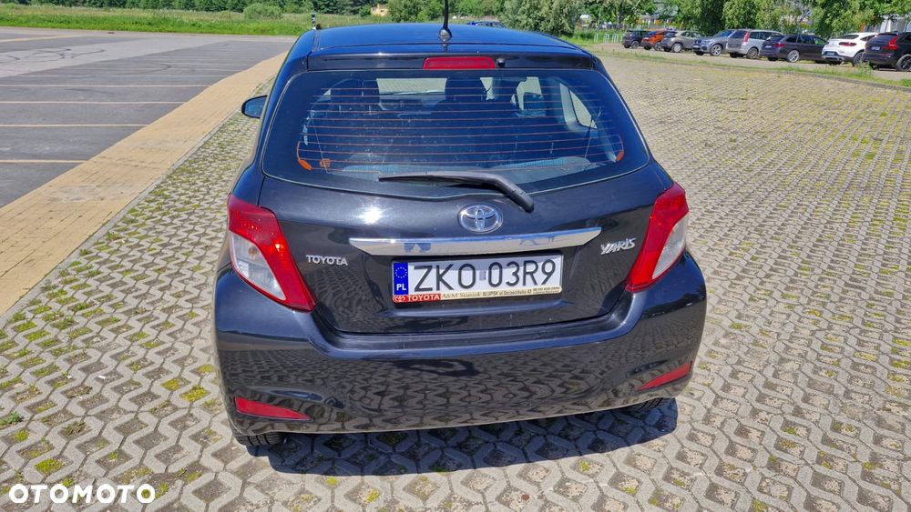 Toyota Yaris - 4