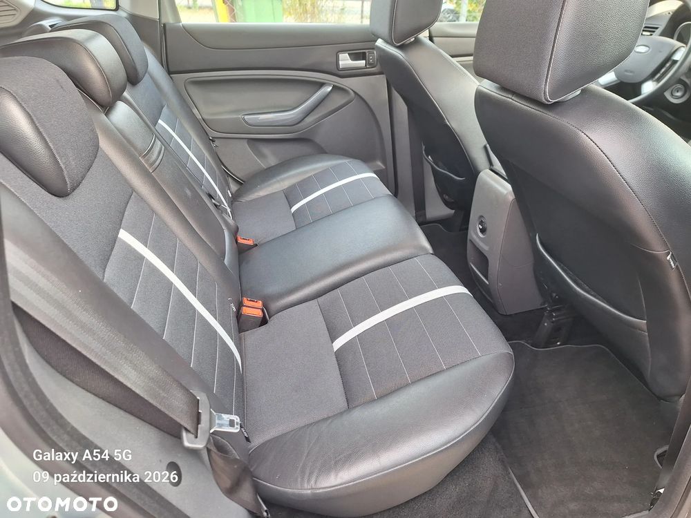 Ford Kuga 2.0 TDCi Titanium - 31