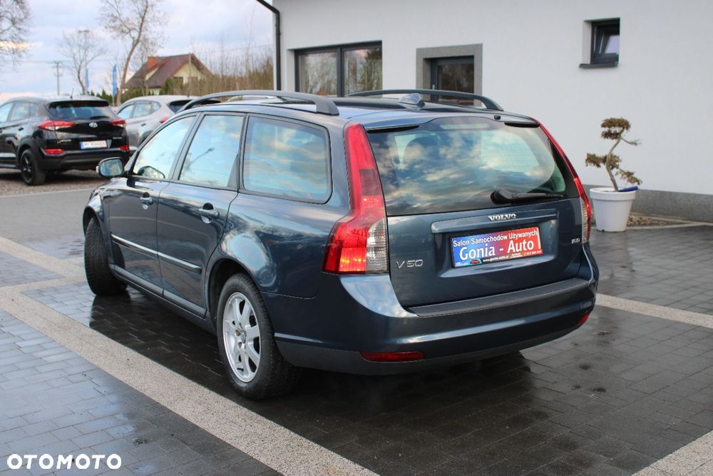 Volvo V50 - 4