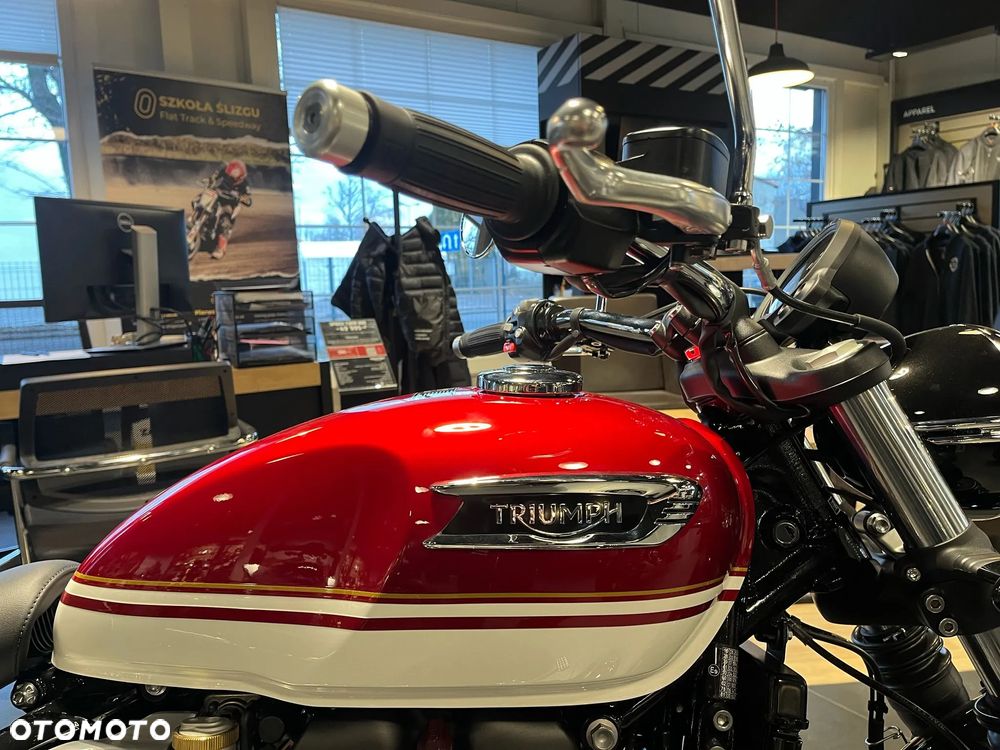Triumph Speedmaster - 2