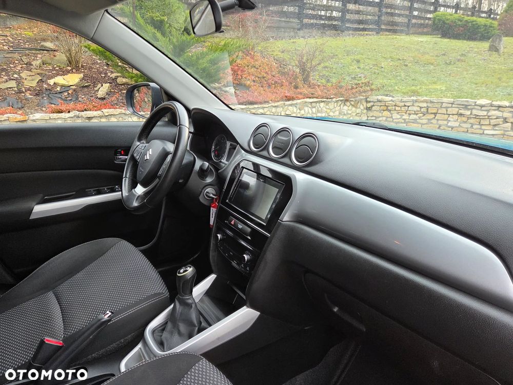 Suzuki Vitara 1.6 Premium 2WD - 17