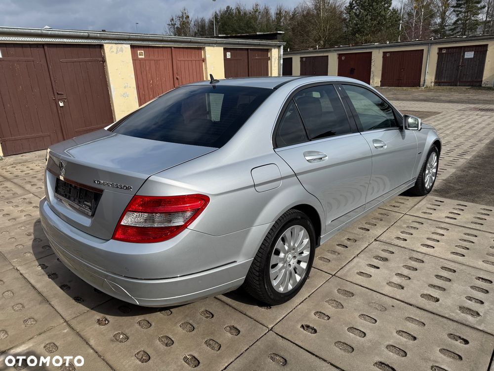 Mercedes-Benz Klasa C 200 T Kompressor Elegance - 2