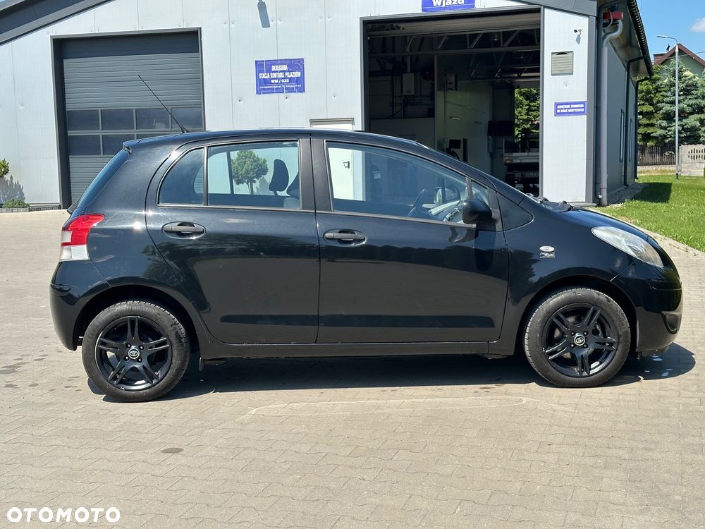 Toyota Yaris 1.33 Sol - 13