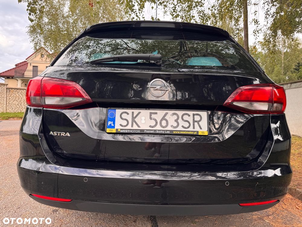 Opel Astra 1.2 T Elegance S&S - 10