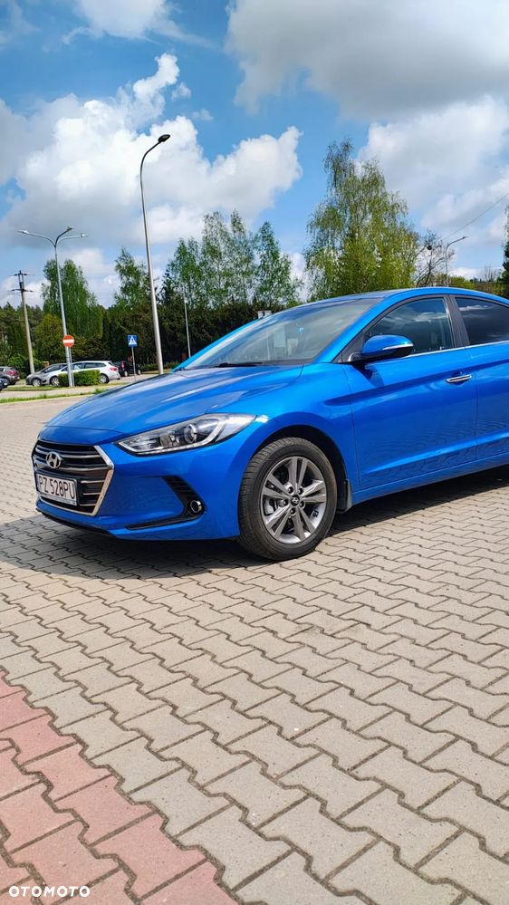 Hyundai Elantra 1.6 Comfort - 5
