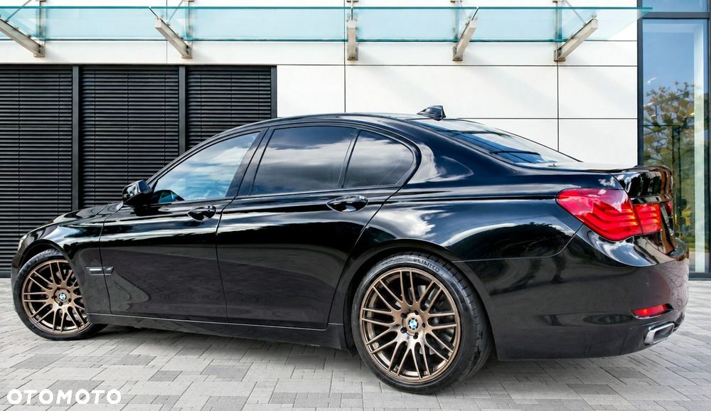 BMW Seria 7 2010