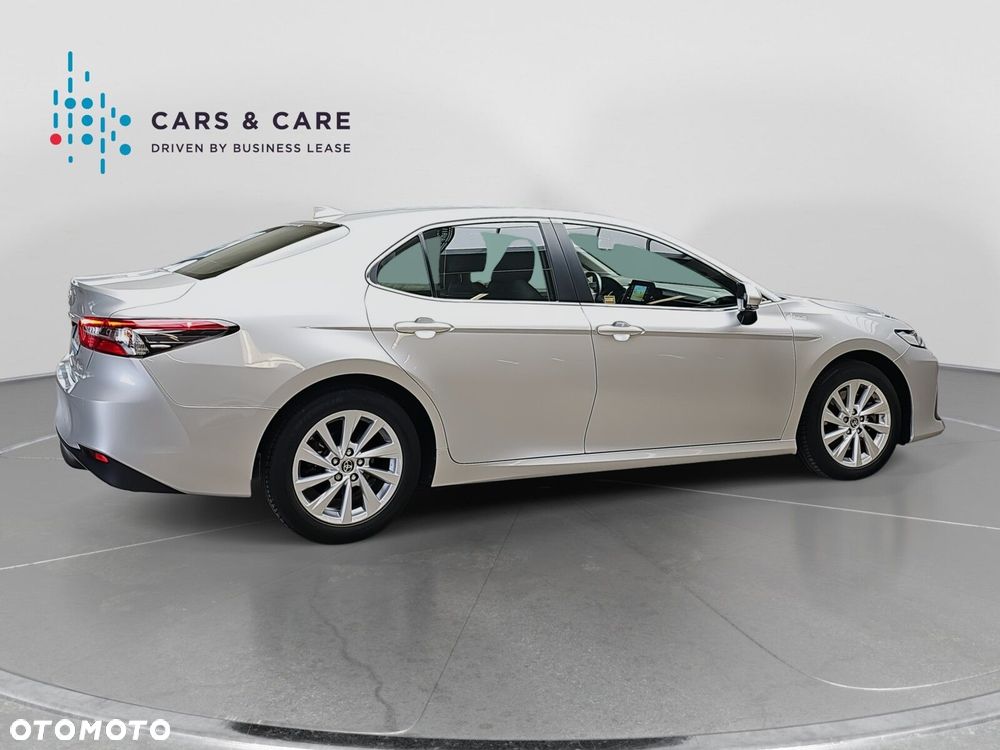Toyota Camry 2.5 Hybrid Comfort CVT - 25