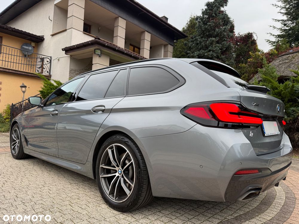BMW Seria 5 520d xDrive M Sport Edition - 10