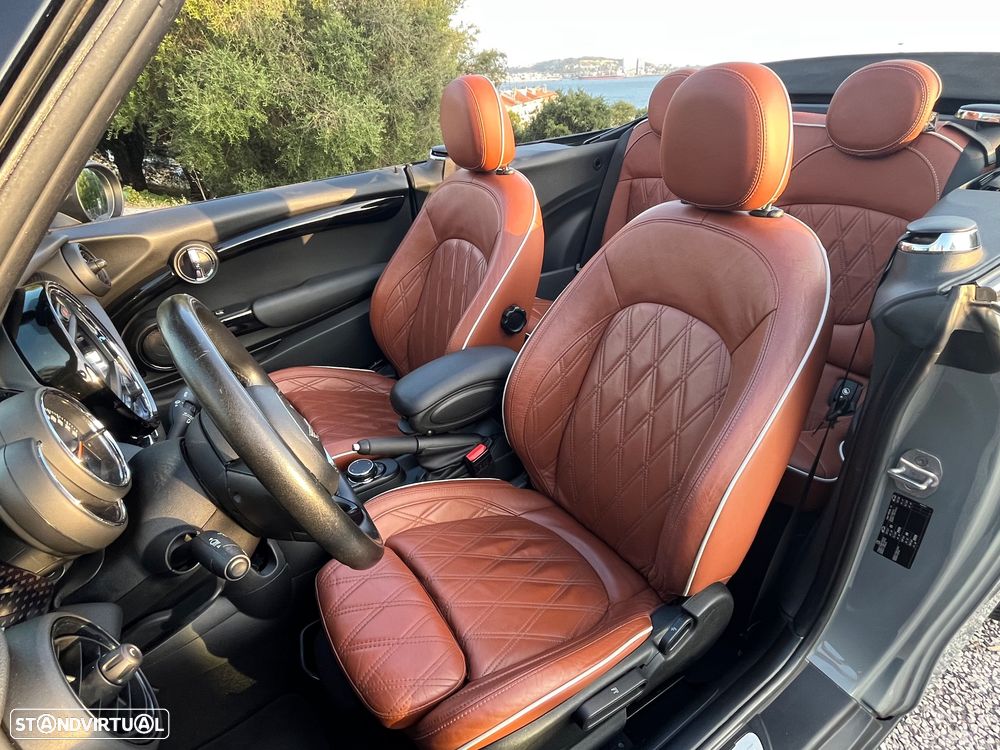 MINI Cabrio Cooper S Sidewalk - 11