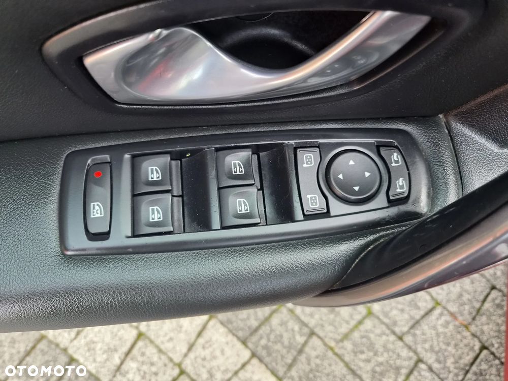Renault Laguna dCi 150 FAP GT - 13