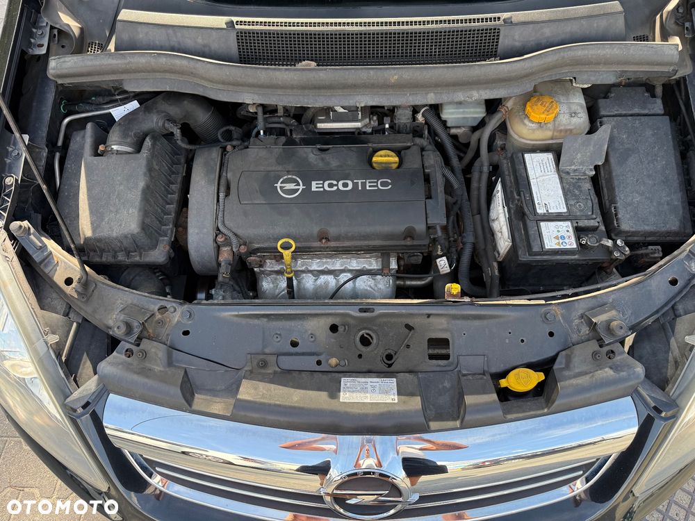 Opel Zafira 1.8 Cosmo - 34