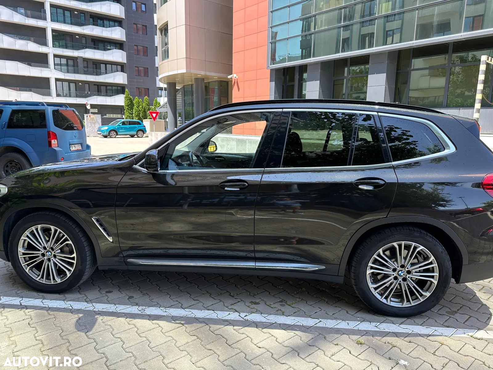 BMW X3 xDrive30d AT Luxury Line - 3