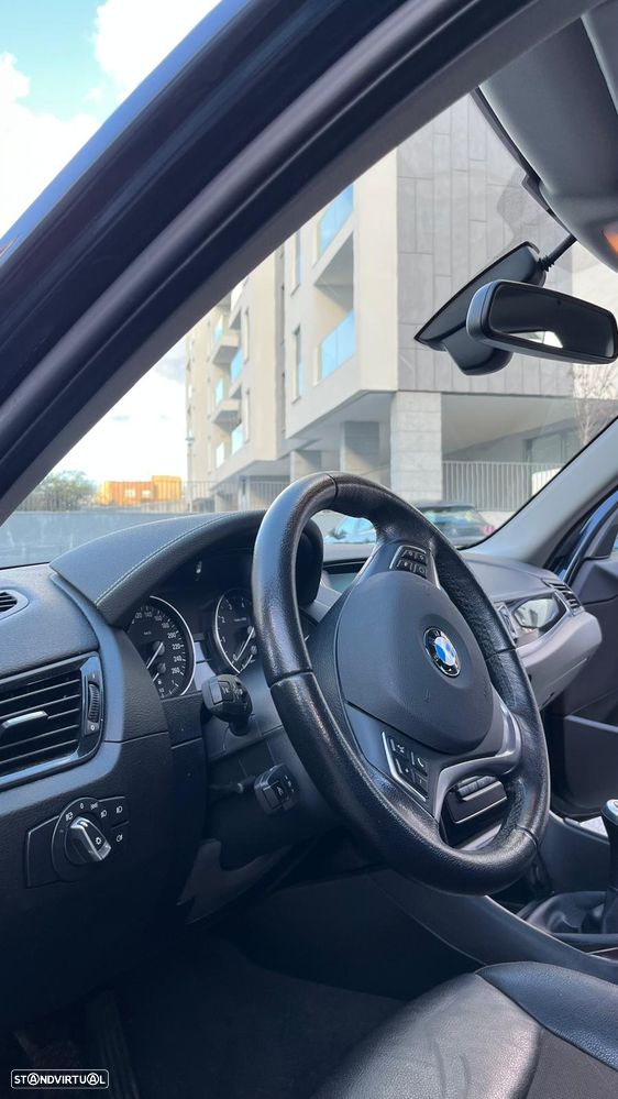 BMW X1 sDrive18i xLine - 8