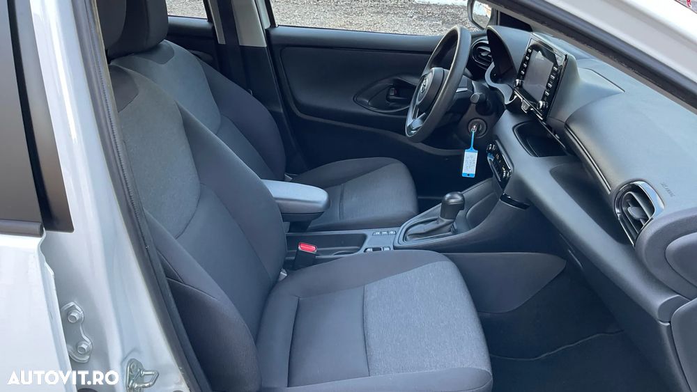 Toyota Yaris 1.5 VVT-i HSD Eco - 12