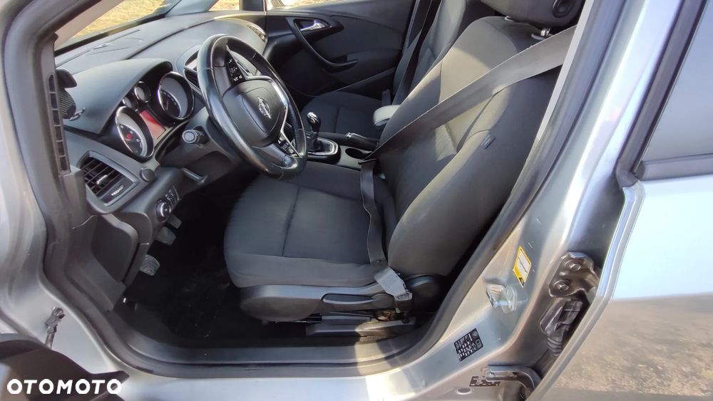 Opel Astra 1.6 CDTI Essentia - 14