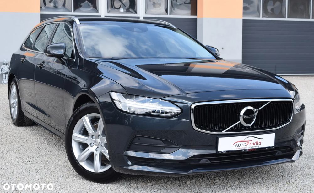 Volvo V90 D3 Momentum Pro - 3