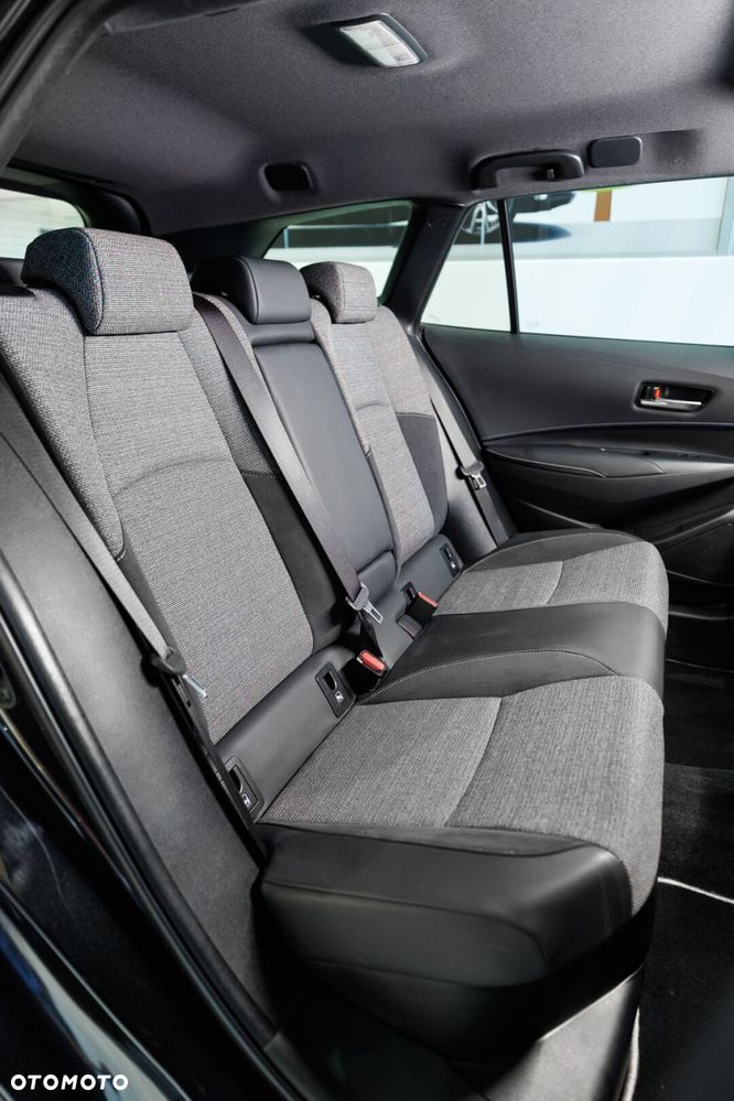Toyota Corolla 1.8 Hybrid Style - 20