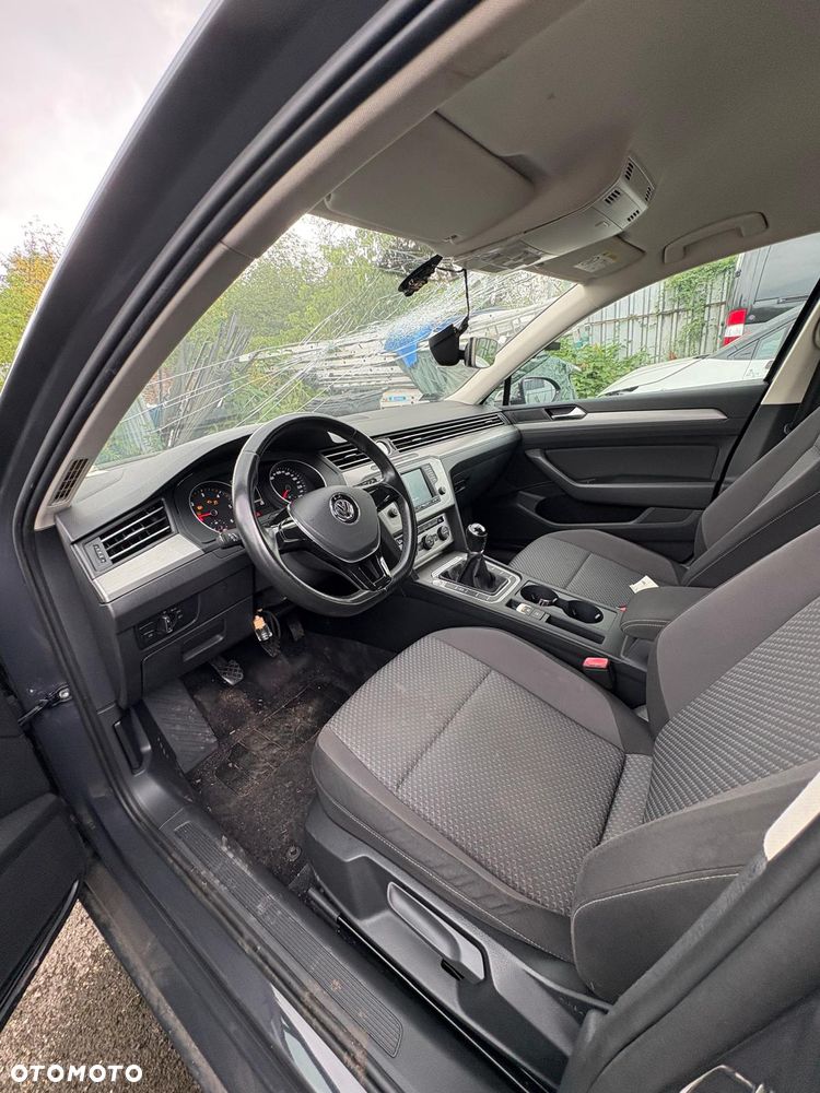 Volkswagen Passat 1.6 TDI BMT City - 6