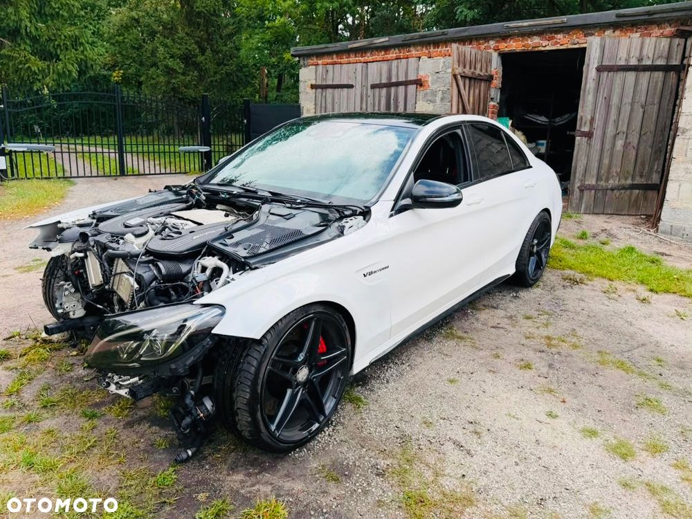 Mercedes-Benz Klasa C AMG 63 S - 1