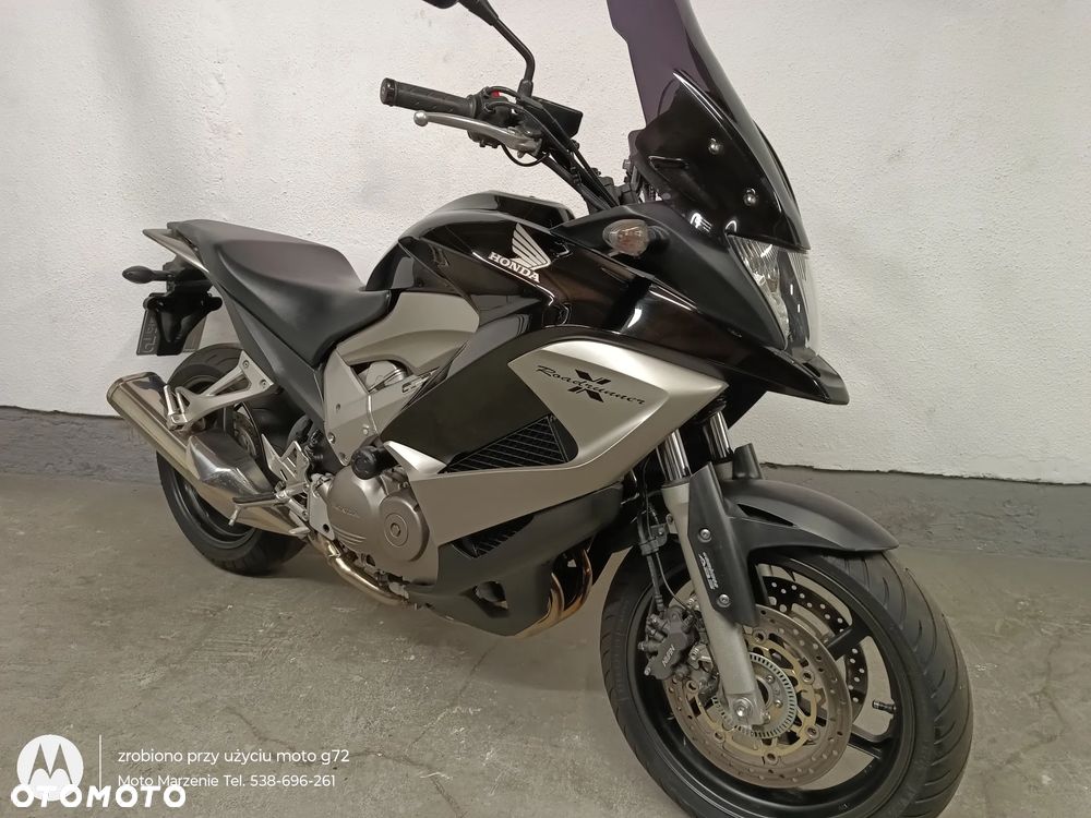 Honda VFR - 1