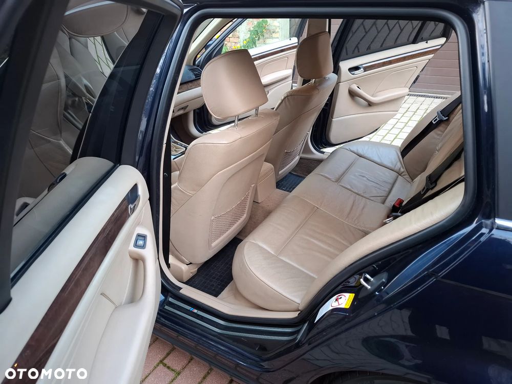 BMW Seria 3 328i - 16