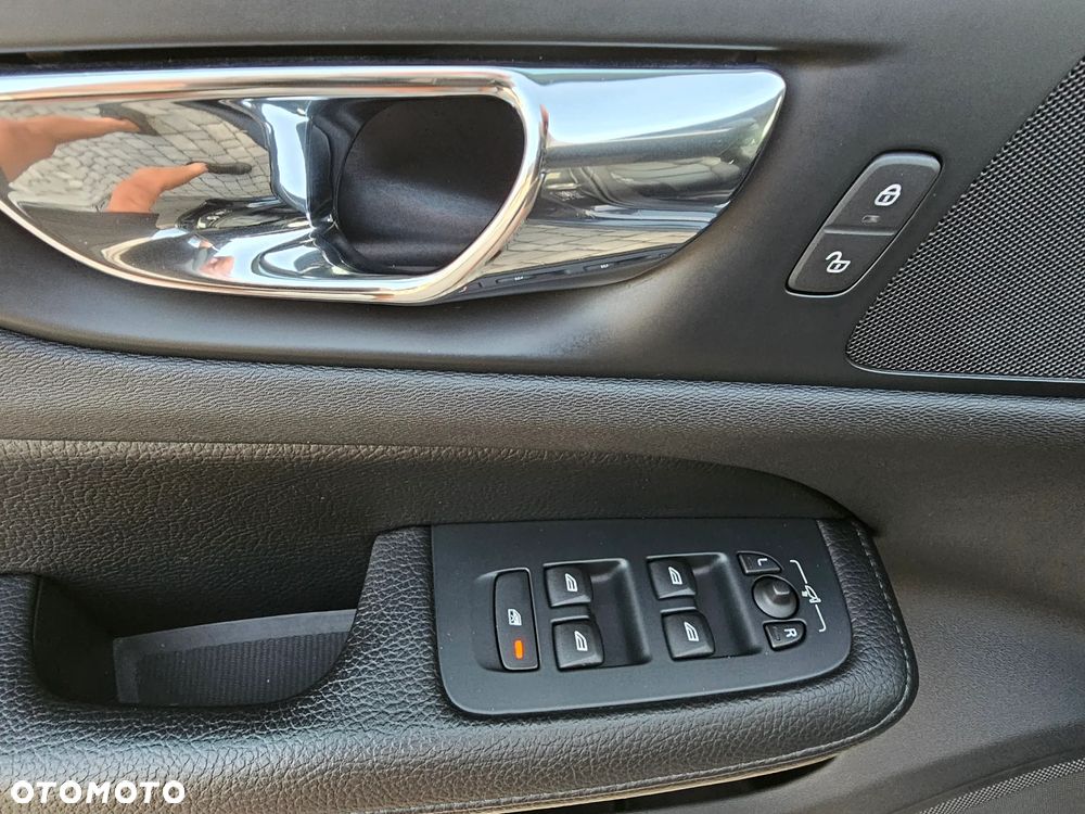 Volvo V60 D3 SCR Inscription - 16