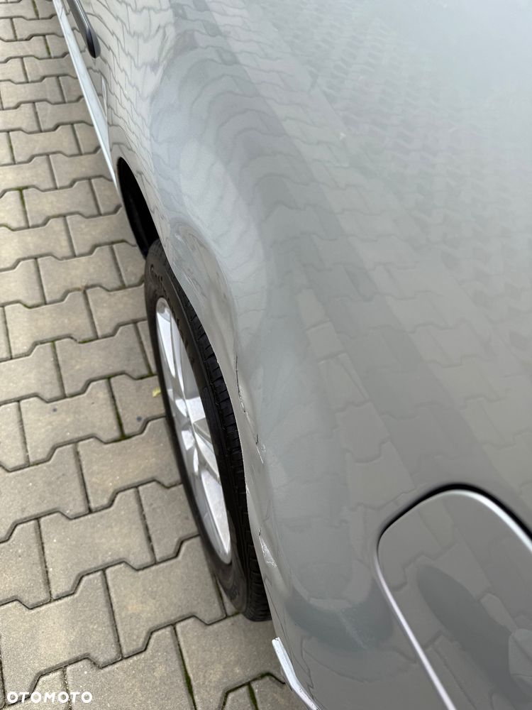 Volkswagen Caddy 1.9 TDI Life DSG - 11