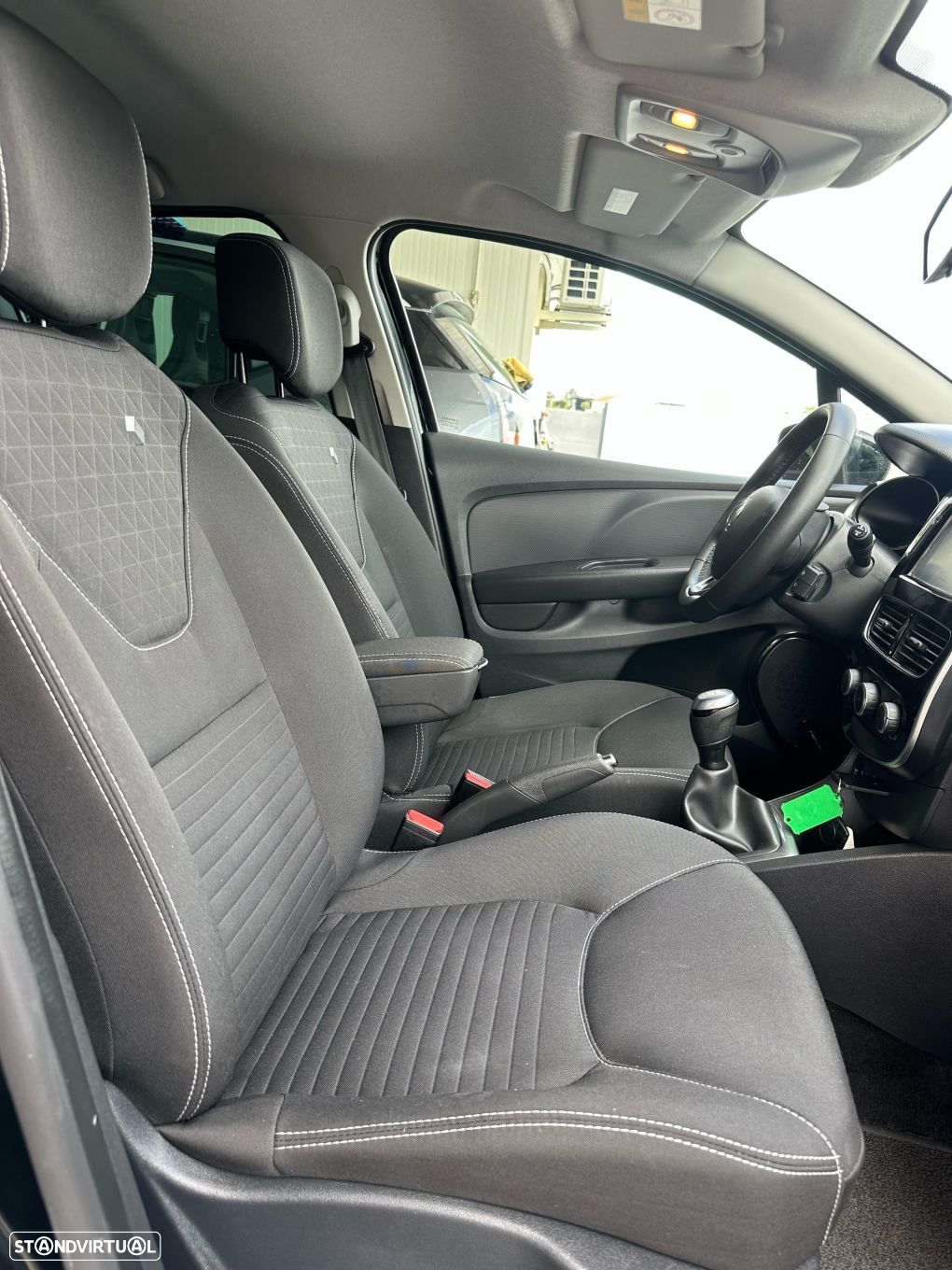 Renault Clio 0.9 TCe Limited - 13