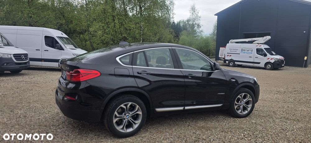 BMW X4 xDrive20d Advantage - 8