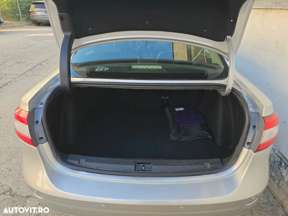 Renault Fluence 1.5 dCi Dynamique - 10