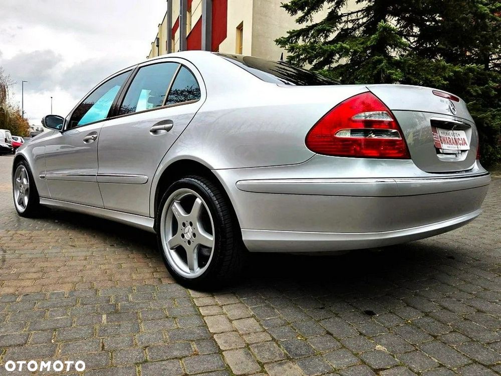 Mercedes-Benz Klasa E 500 T Avantgarde - 26
