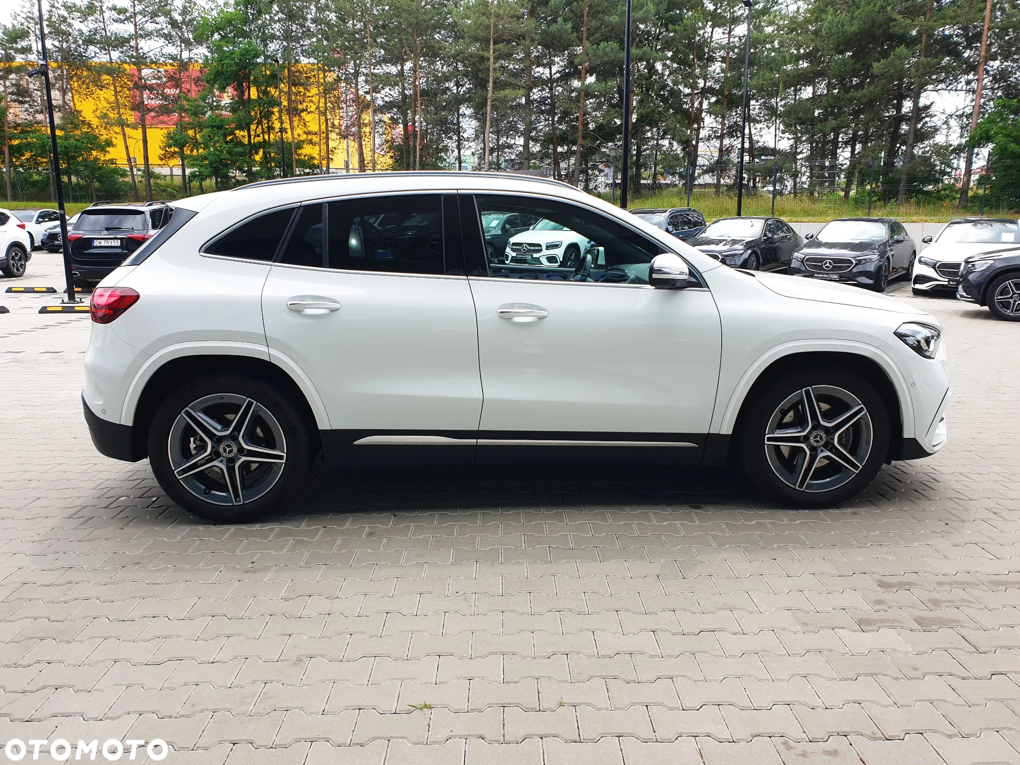 Mercedes-Benz GLA 200 AMG Line - 5