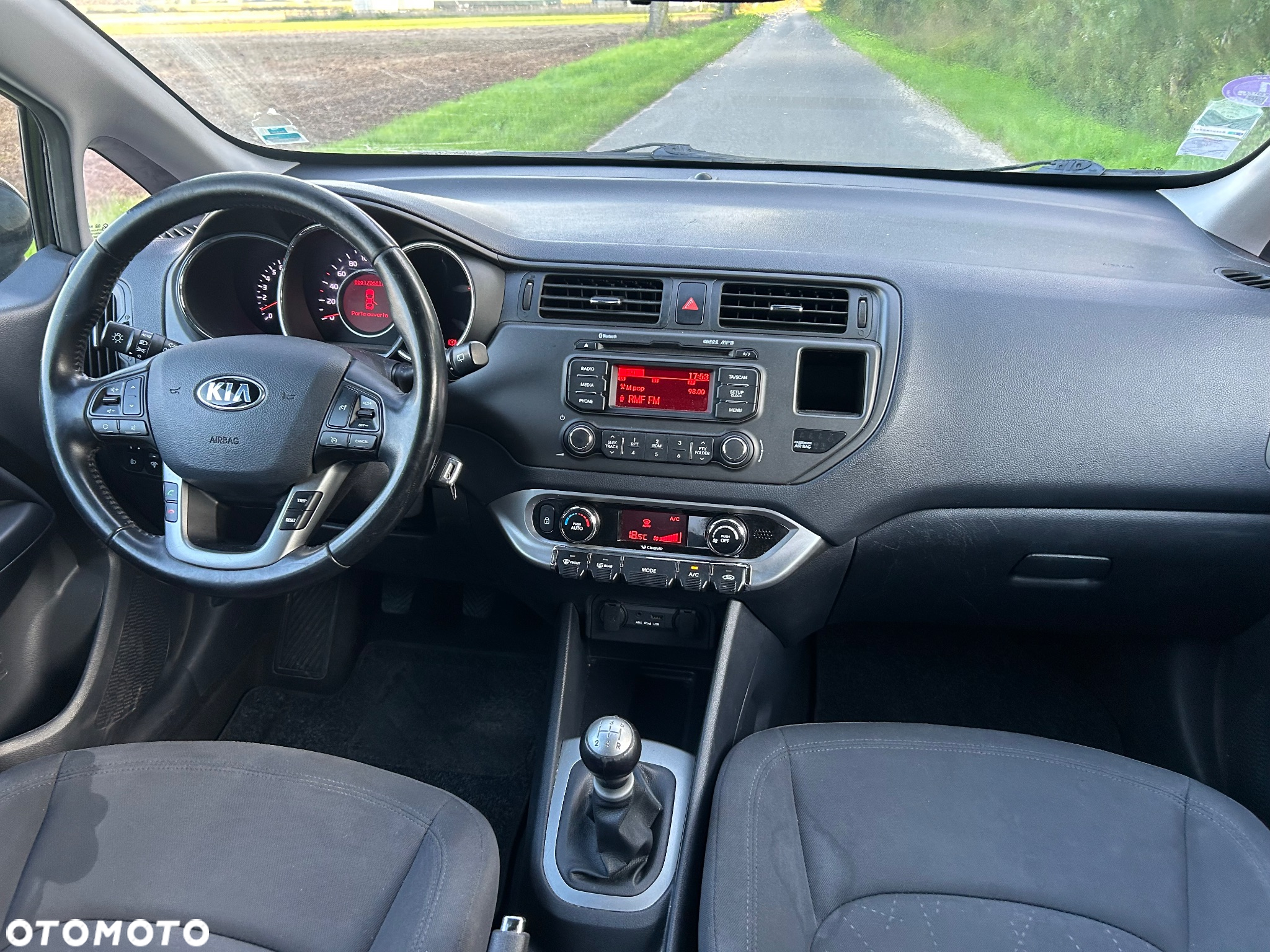 Kia Rio - 14