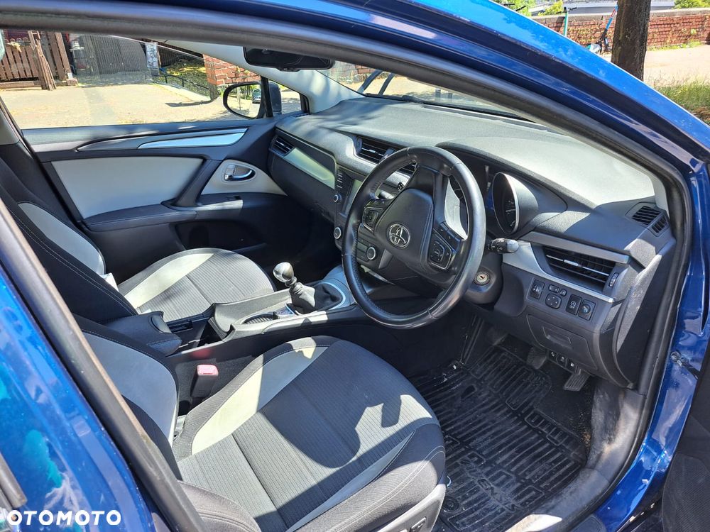 Toyota Avensis 2.0 D-4D Active Business - 19