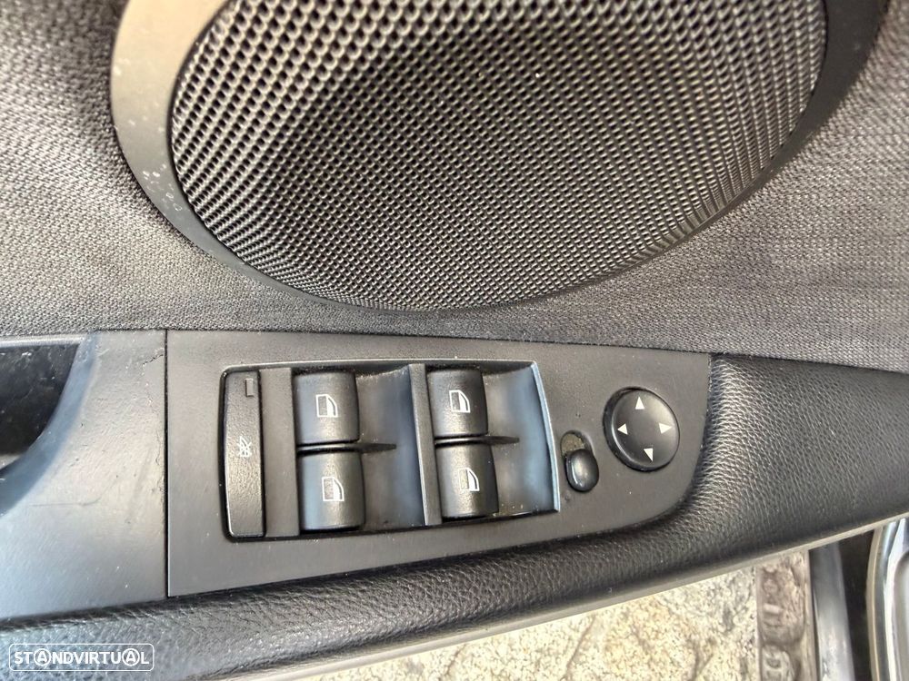 BMW 320 d DPF Edition Fleet Sport - 32