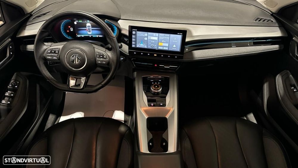 MG MG5 5 Standard Luxury - 4